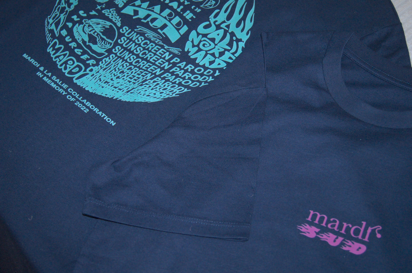 GRAPHIC Tee Shirt - Navy/Pink
